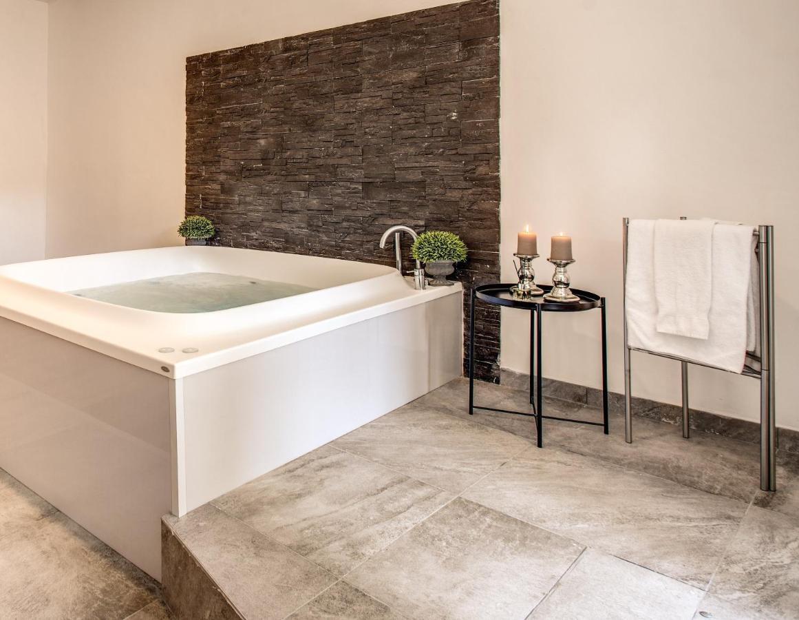 Casa de férias Yh Jacuzzi Loft